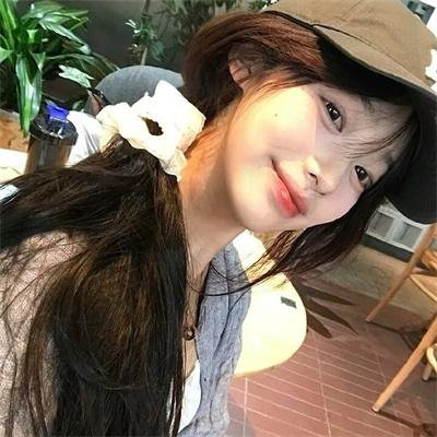 黎明时分的年轻人们